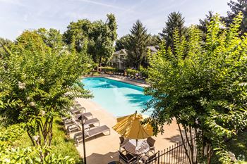 3 Saltwater swimming pools